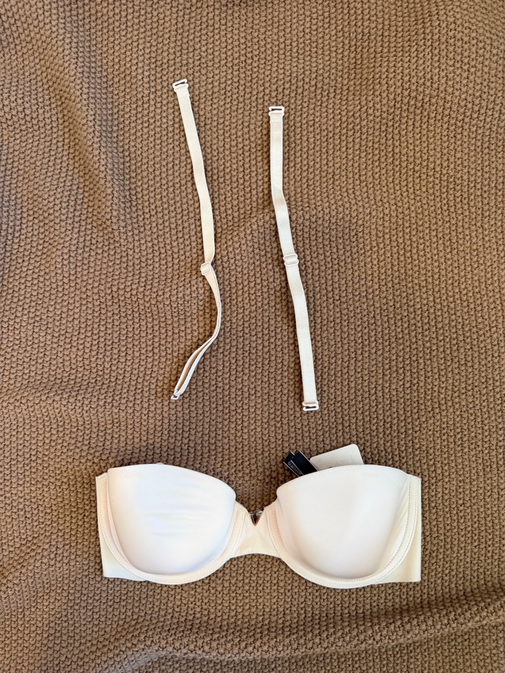 Victoria's Secret Strapless T-Shirt Bra in Ivory
